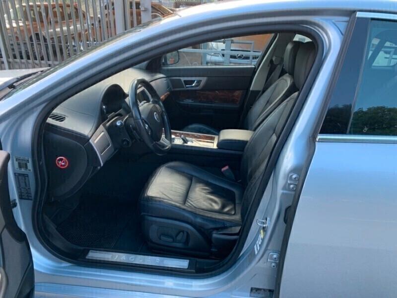 Jaguar XF 3.0 D V6 Premium Luxury