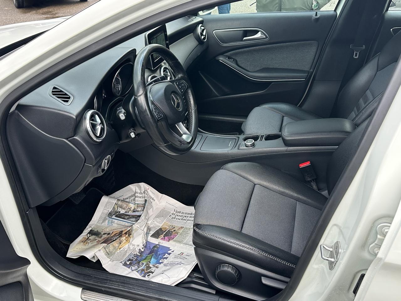 Mercedes-benz GLA 180 d Automatic Premium