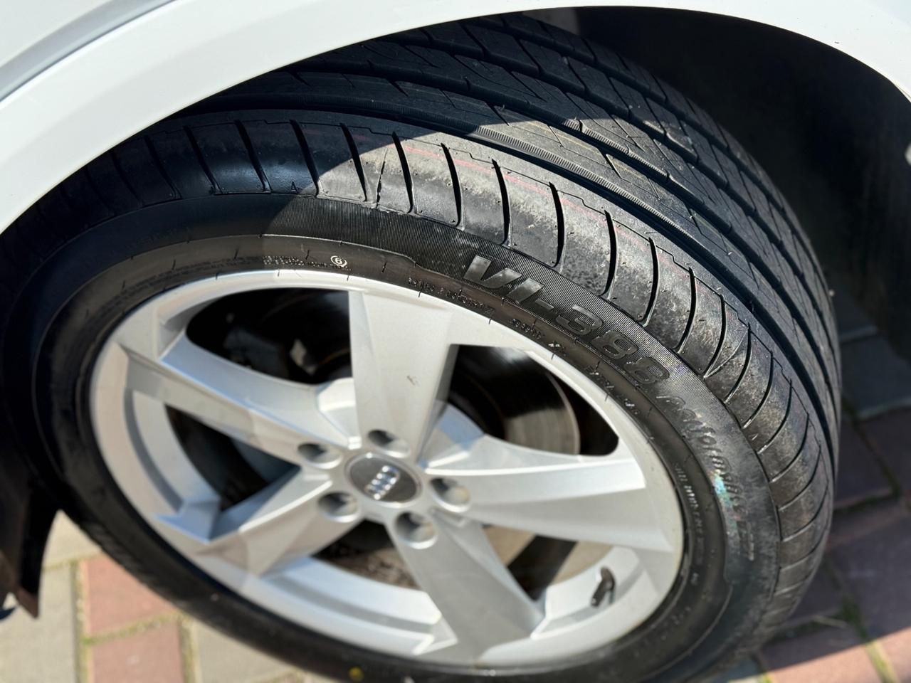 Audi Q2 30 TDI S tronic Business Design