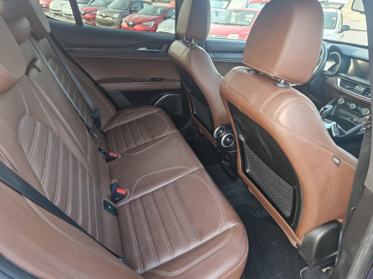 Alfa Romeo Stelvio 2.2 190CV - 2021