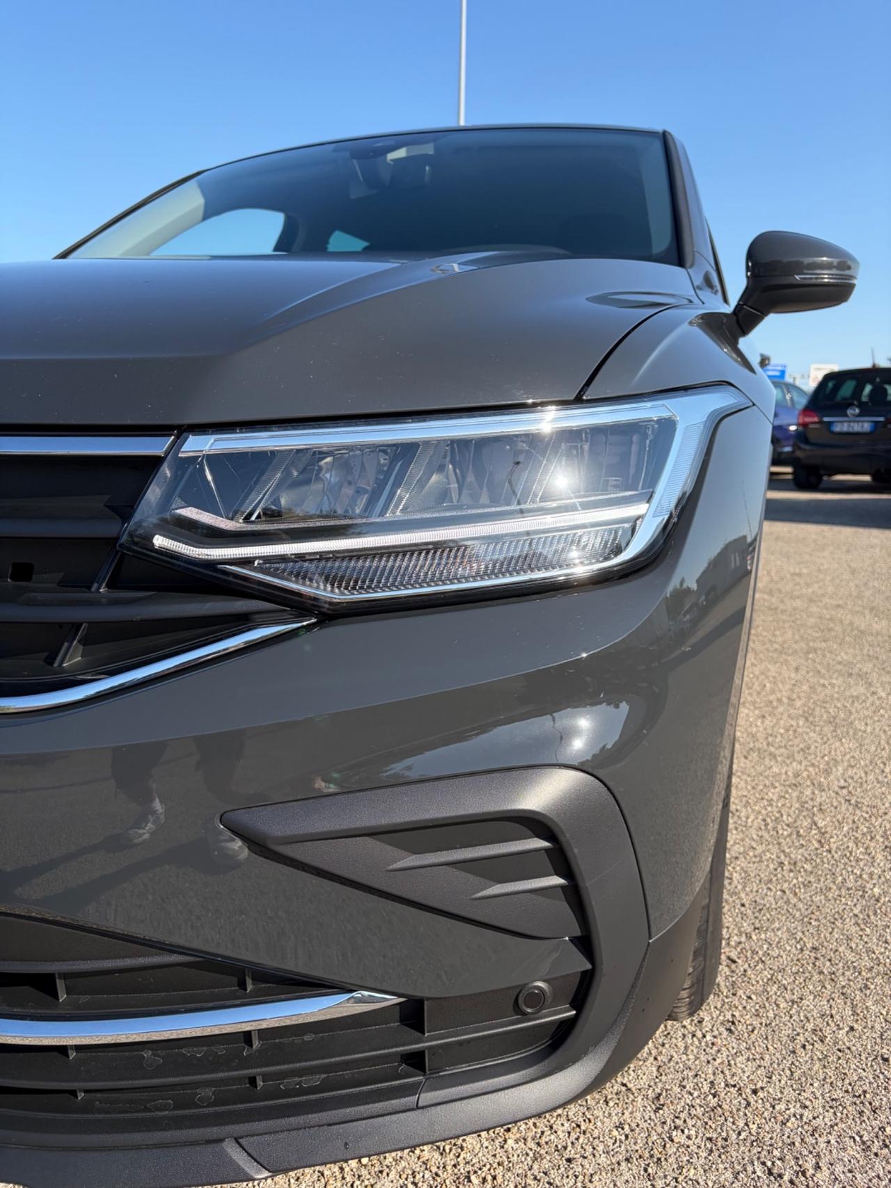 Volkswagen Tiguan 2.0 TDI 150 CV SCR DSG Elegance