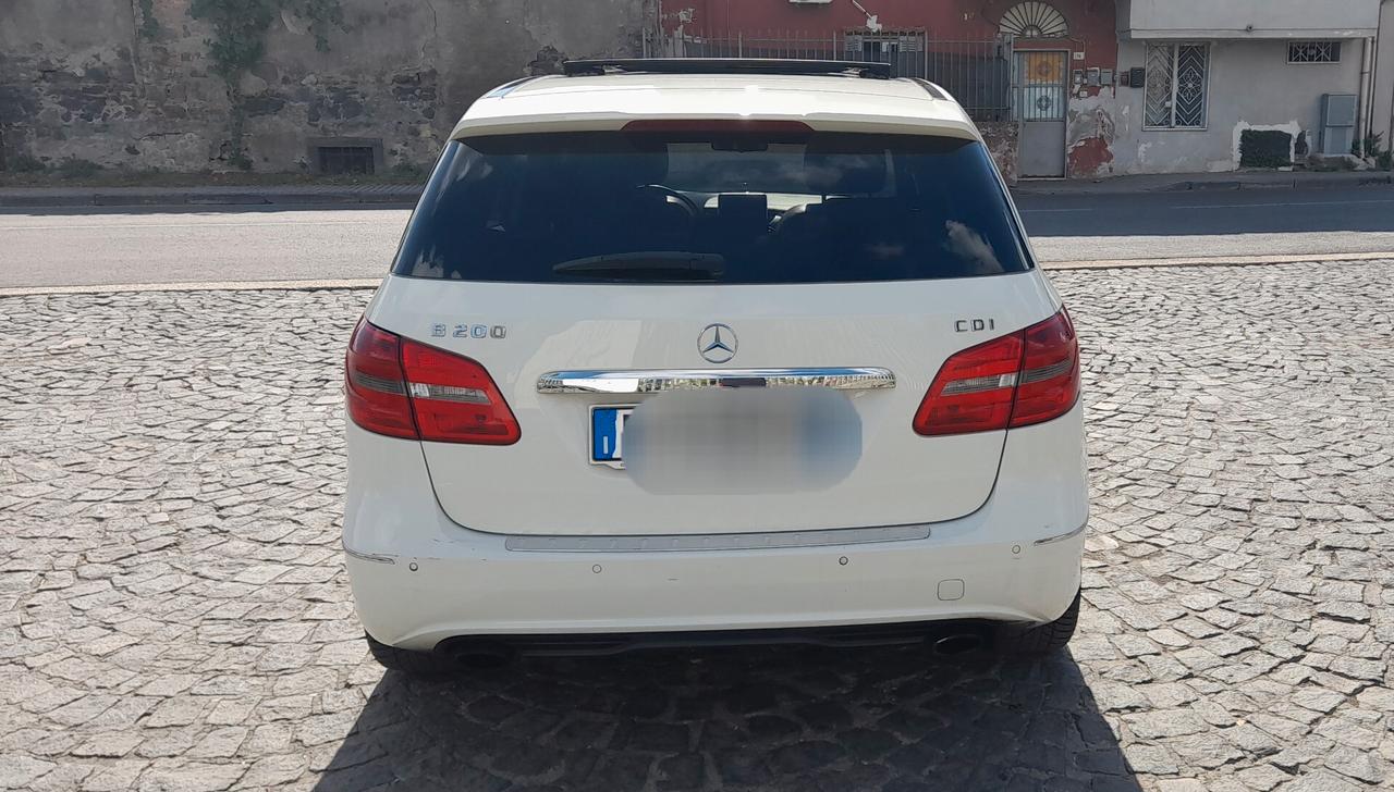 Mercedes-benz B 200 CDI BlueEFFICIENCY Executive