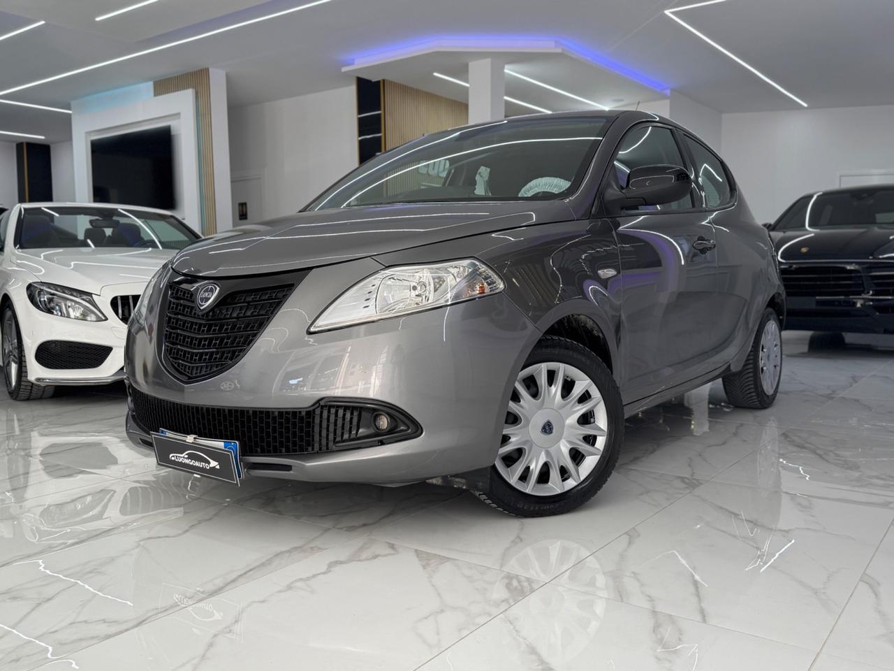 Lancia Ypsilon 1.2 69 CV 5 GPL Platinum