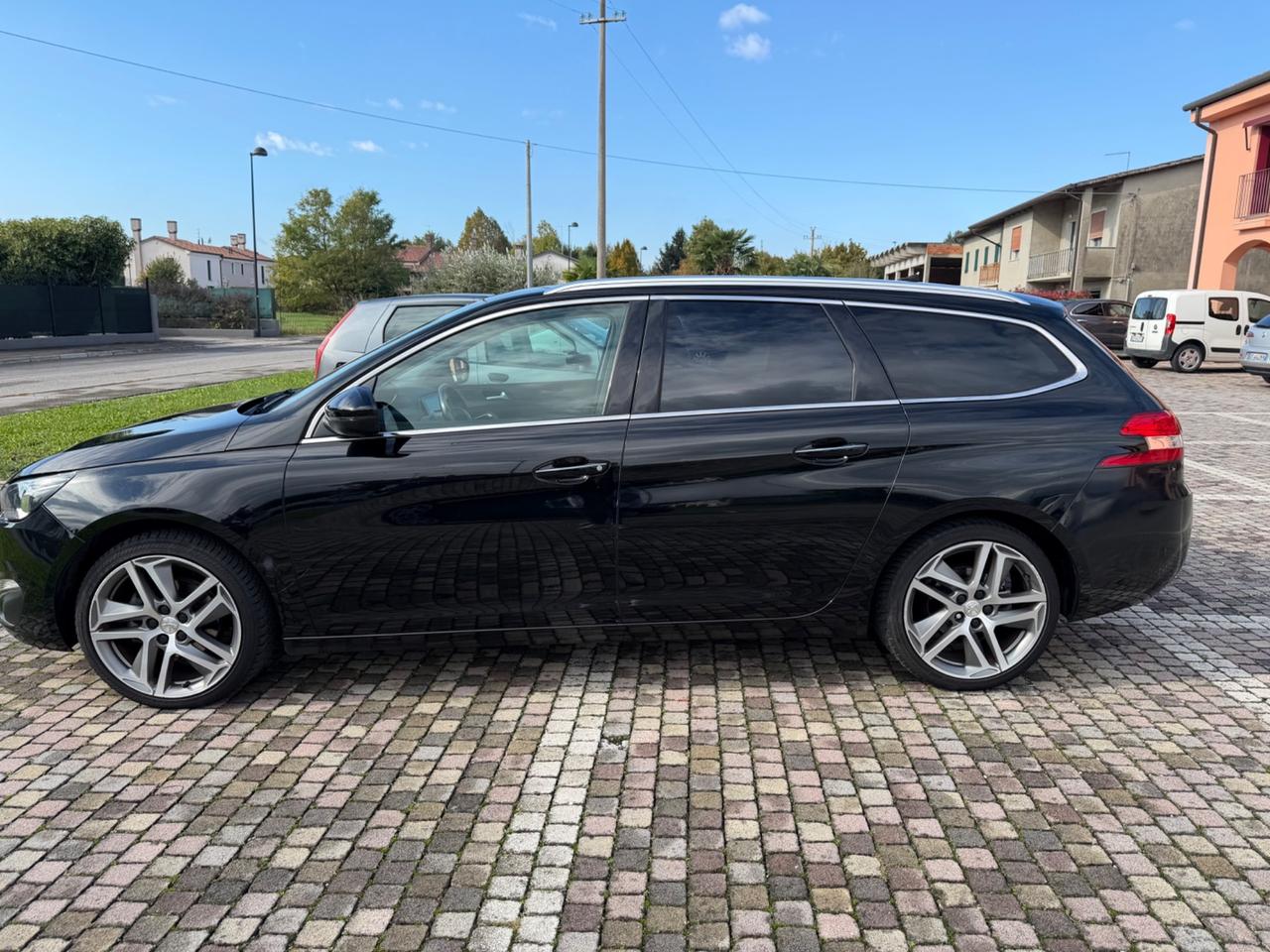 Peugeot 308 BlueHDi 120 S&S EAT6 SW GT Line