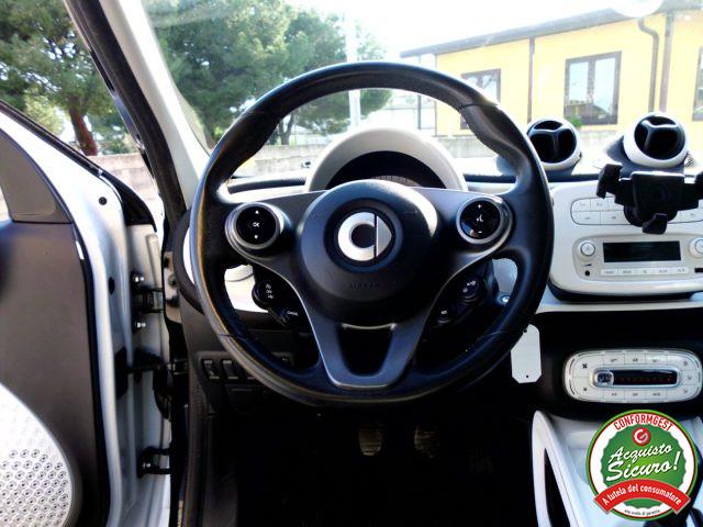 SMART ForFour 70 1.0 Passion