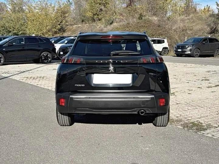 Peugeot 2008 BlueHDi 130 S&S EAT8 Allure