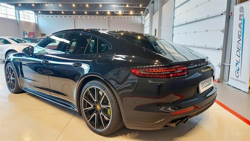 Porsche Panamera Turbo S E-Hybrid da 680 Cv Termico+elettrico
