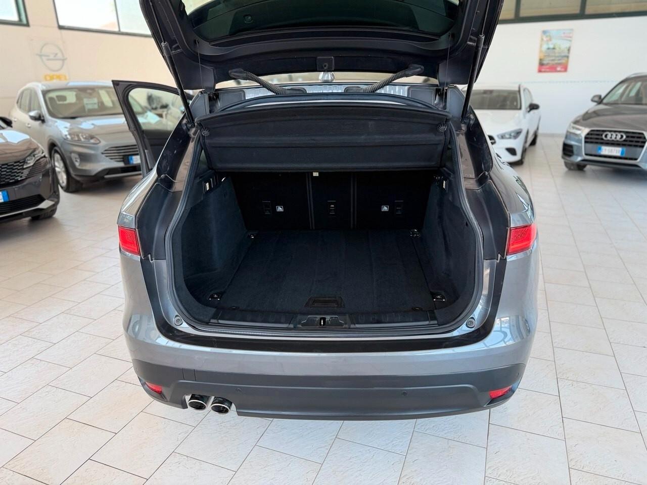Jaguar F-Pace 2.0 D 180 CV aut. Prestige