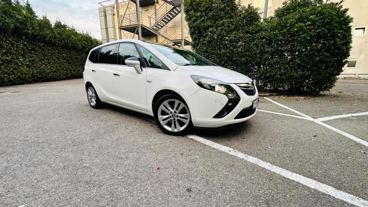 Opel Zafira Tourer 2.0 CDTi 130CV. 7 posti. Multispazio