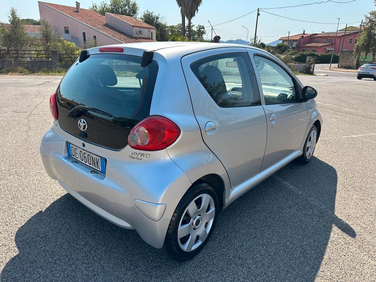 Toyota Aygo 1.0 12V VVT-i 5 porte