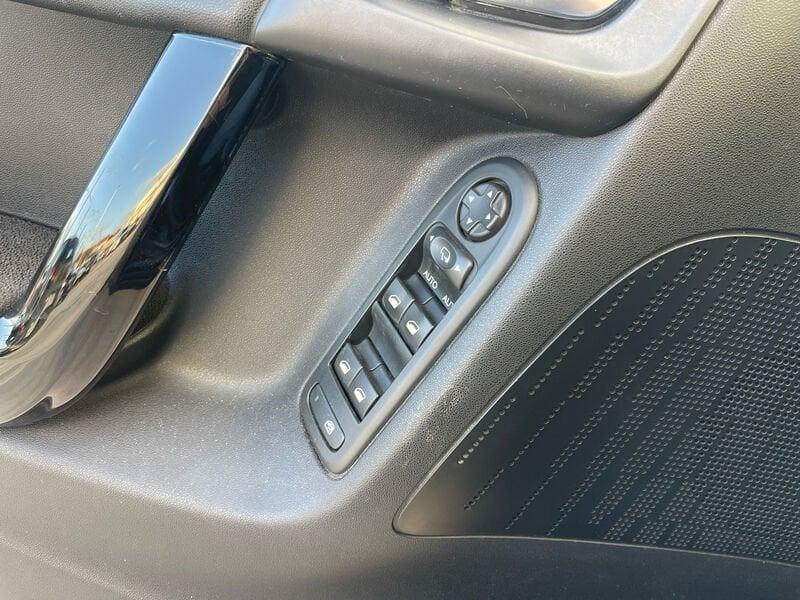 Citroën C3 1.2 puretech Exclusive 82cv E6