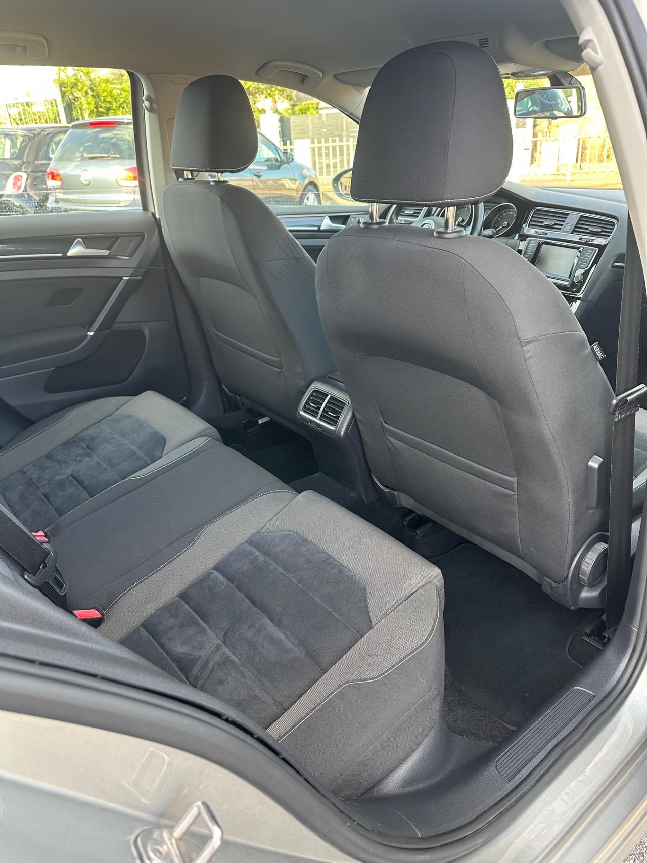Volkswagen Golf 1.6 TDI 5p. Highline BlueMotion Technology