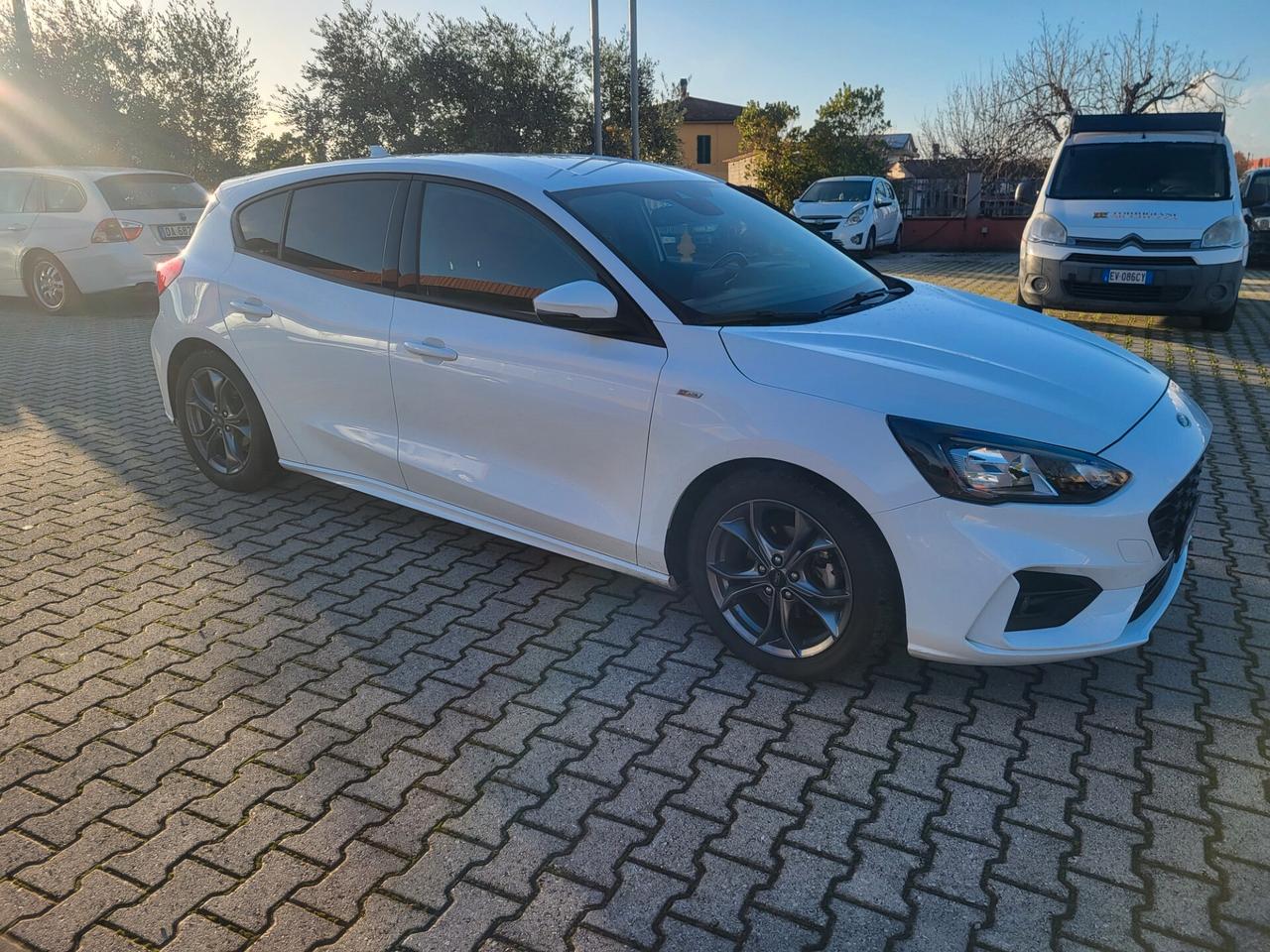 Ford Focus 1.5 EcoBlue 120 CV 5p. ST-Line