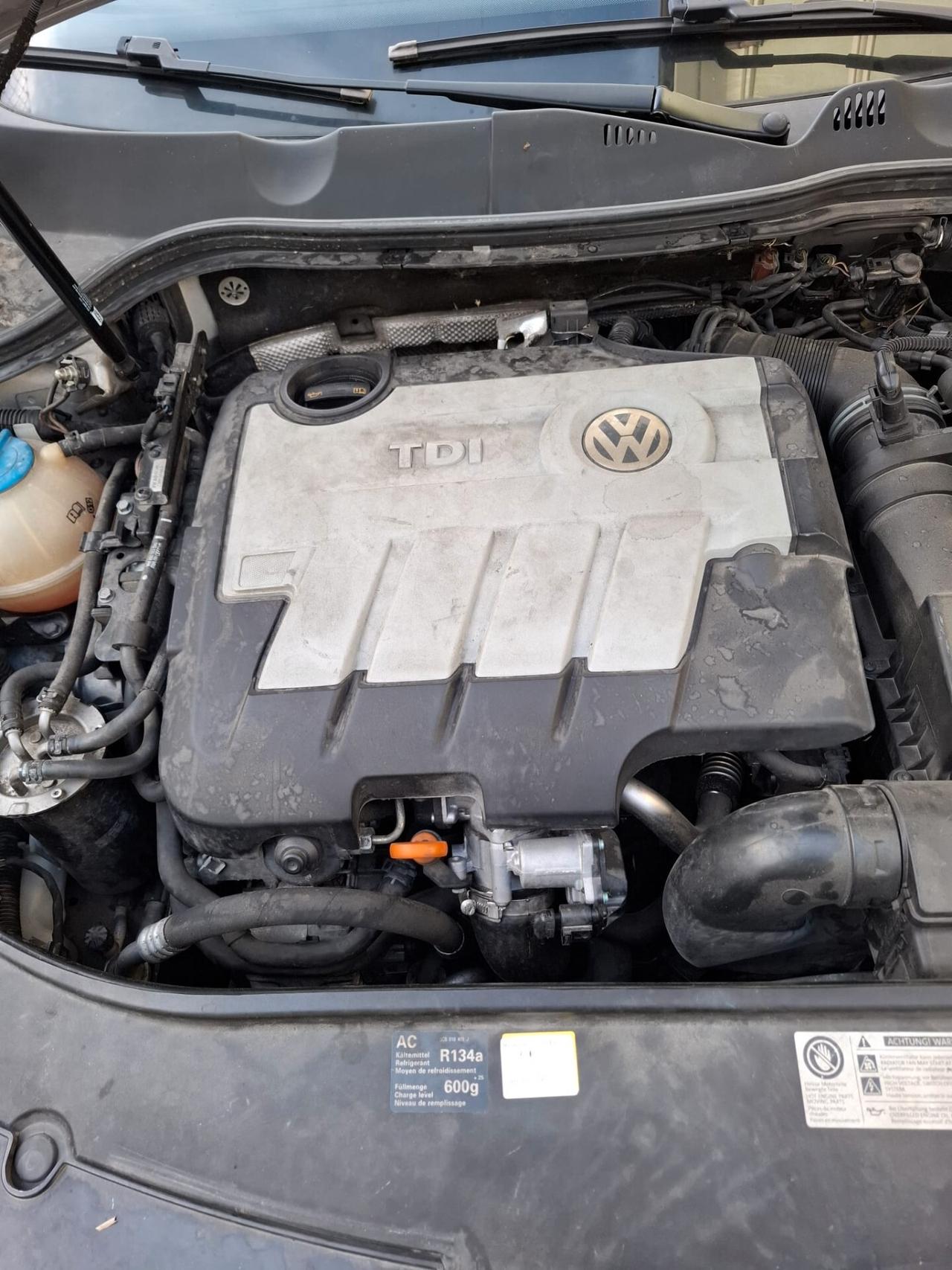 Volkswagen Passat 2.0 TDI Highline DSG Euro5