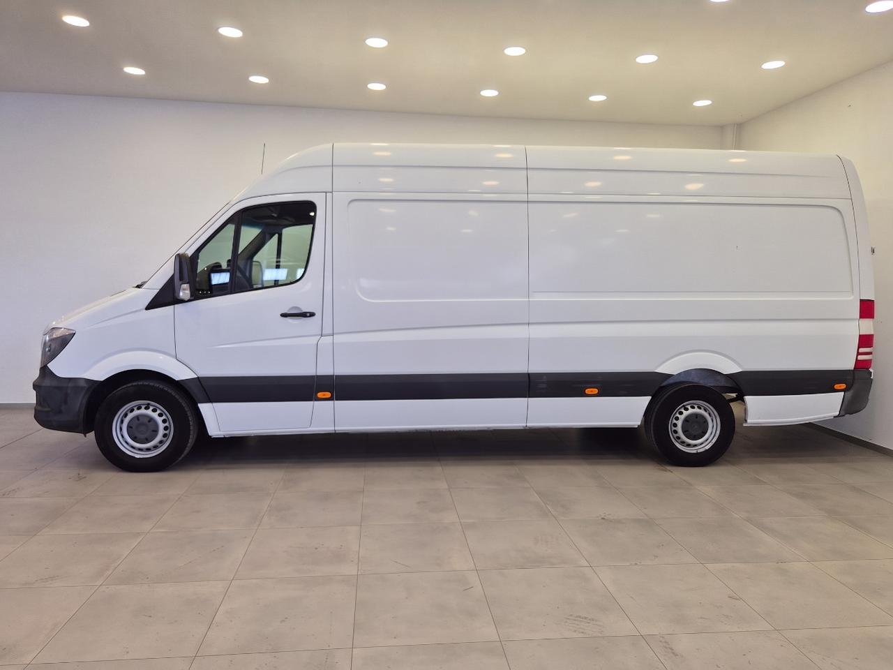 MERCEDES Sprinter 316 ngt L4 H3 Furgone
