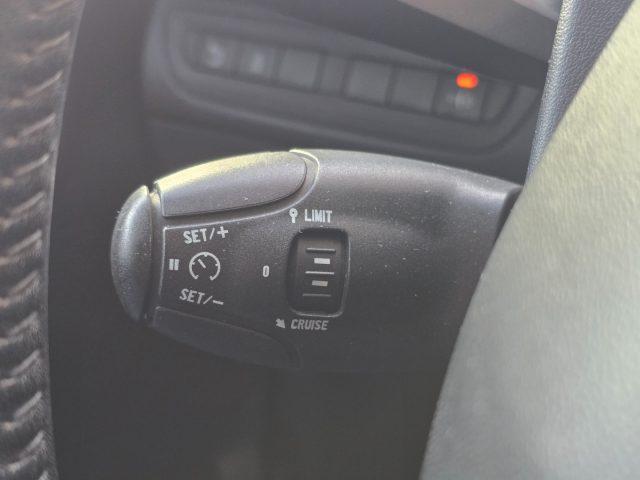 PEUGEOT 208 1.4 8V HDi 68CV 5 Porte Navigatore Sensori Parcheg