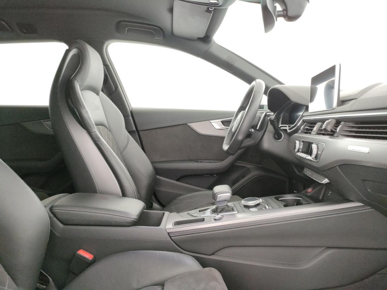 Audi RS4 avant 2.9 tfsi quattro 450cv tiptronic