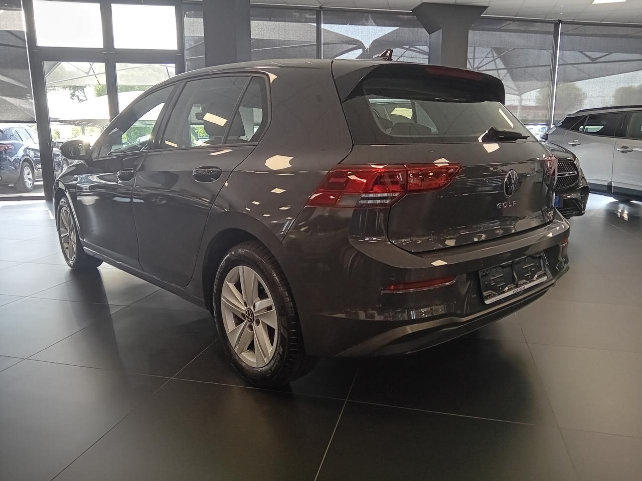 Volkswagen Golf 1.0 eTSI EVO DSG Life