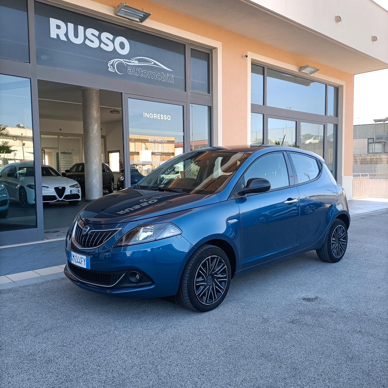 Lancia Ypsilon 1.0 FireFly 5 porte S&S Hybrid Gold