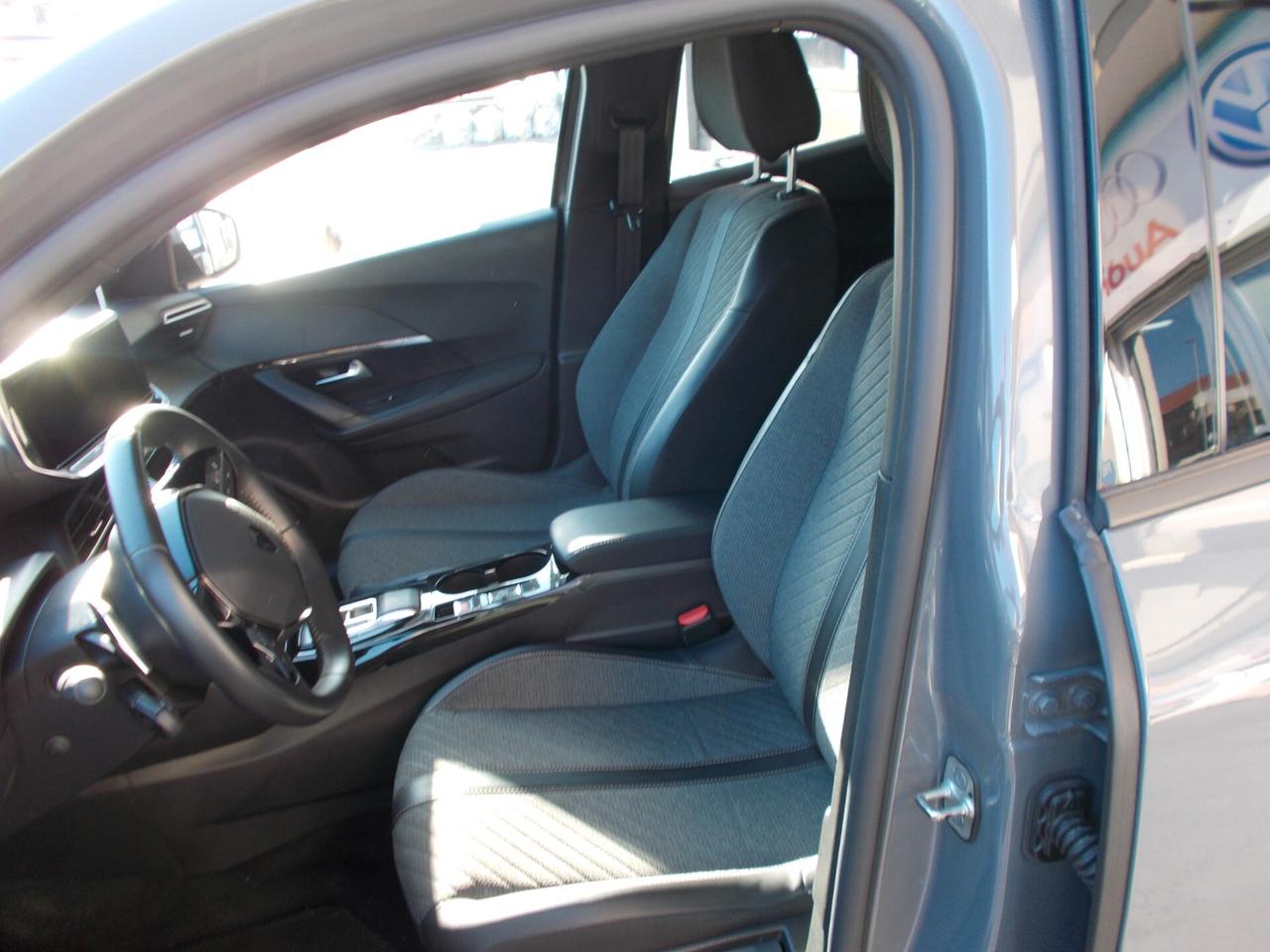 Peugeot 2008 BlueHDi 130 S&S EAT8 Allure