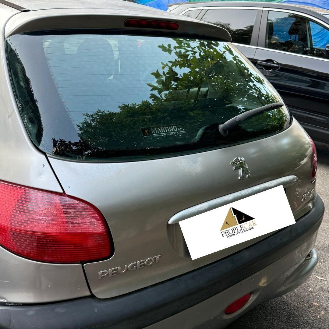 Peugeot 206 1.4 HDi **NEOPATENTATI**