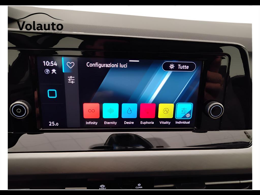 VOLKSWAGEN Golf VIII 2020 - Golf 1.5 etsi evo Life 130cv dsg
