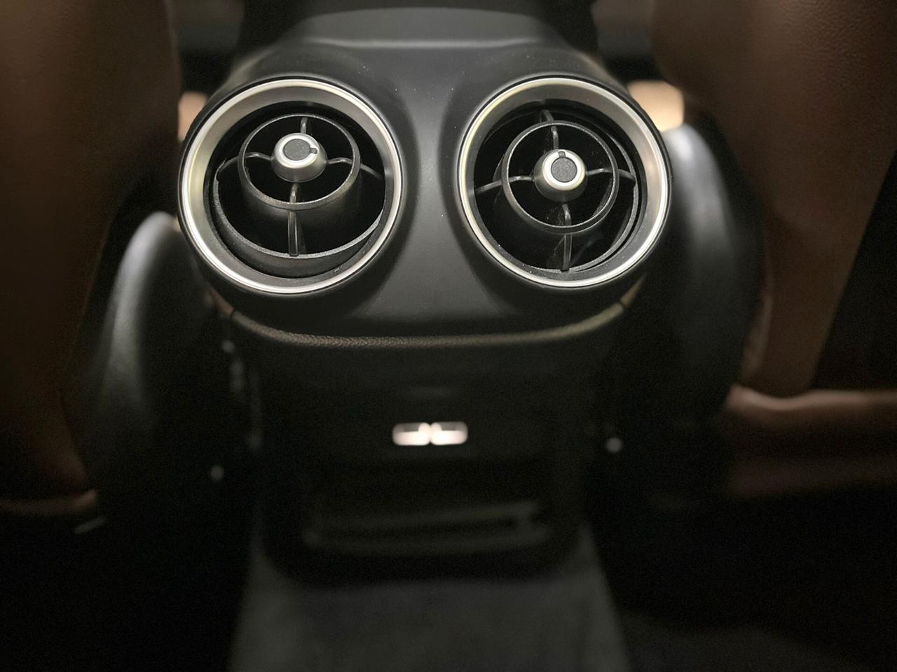 Alfa Romeo Stelvio 2.2 180 CV AT8