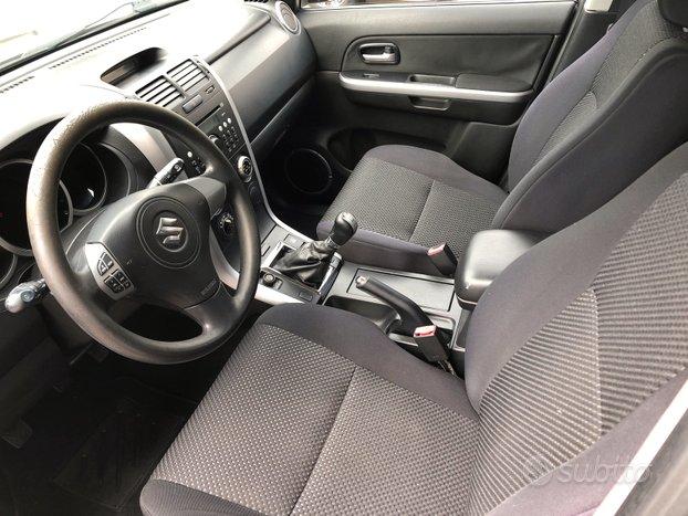 Suzuki Grand Vitara, gancio traino