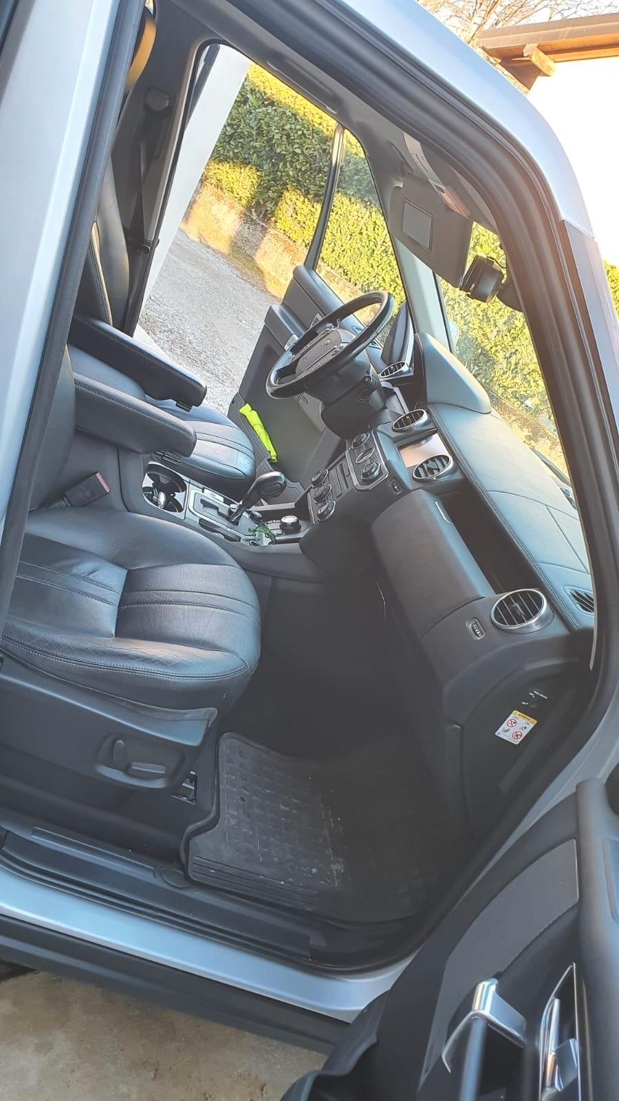 Land Rover Discovery 4 3.0 SDV6 245CV HSE