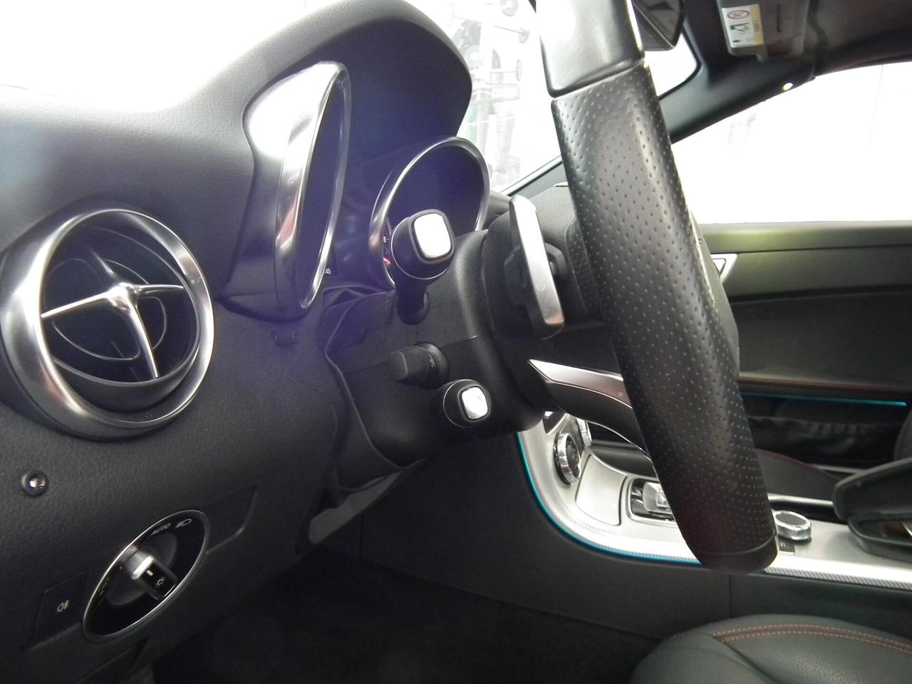Mercedes-benz SLC 200 BZ KM 54.000 ! STUPENDA ! PREMIUM FULL OPTIONAL !