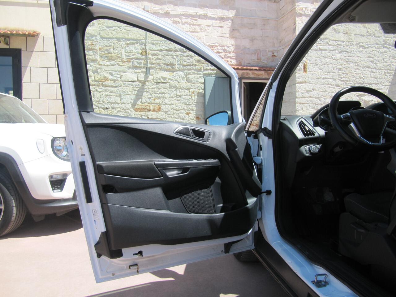 Ford B-Max 1.4 90 CV GPL Business Titanium