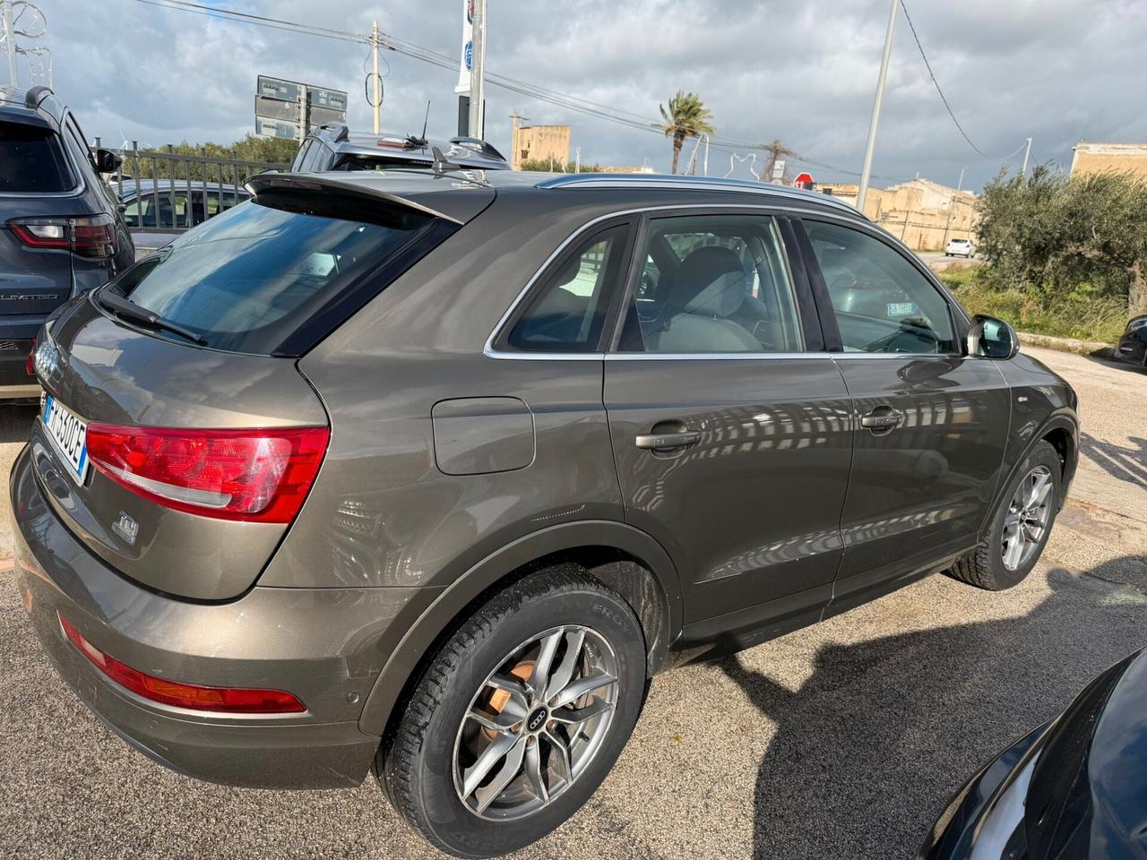Audi Q3 2.0 TDI 150 CV quattro S tronic line Edition