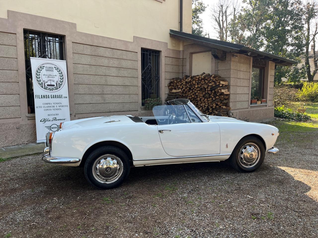 Alfa Romeo Giulia Spider