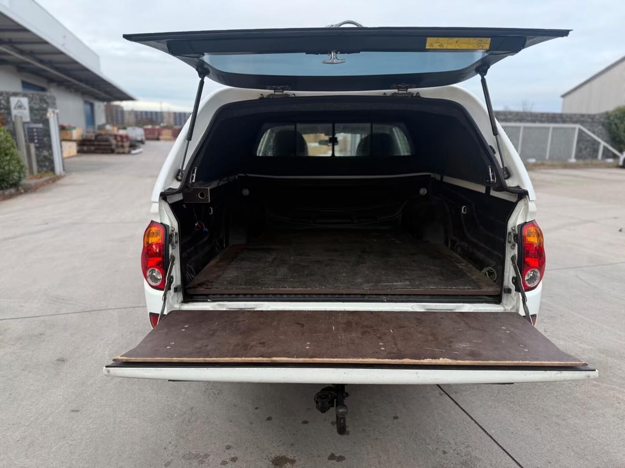 Mitsubishi L200 DC Invite 4WD aria condizionata