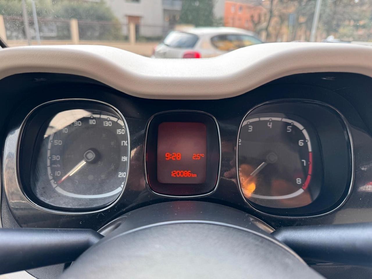 FIAT PANDA 1.2 LOUNGE UNIPROPRIETARIO NEOPAT.