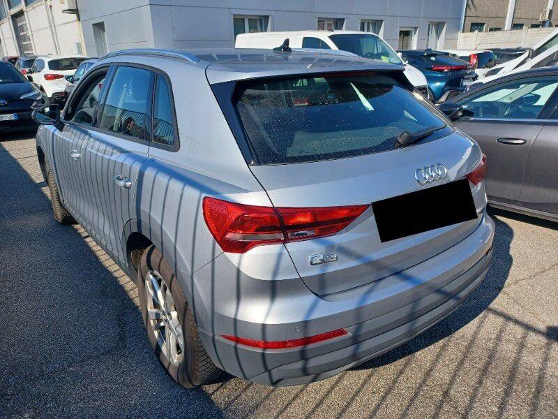 Audi Q3 35 2.0 tdi Business Advanced s-tronic