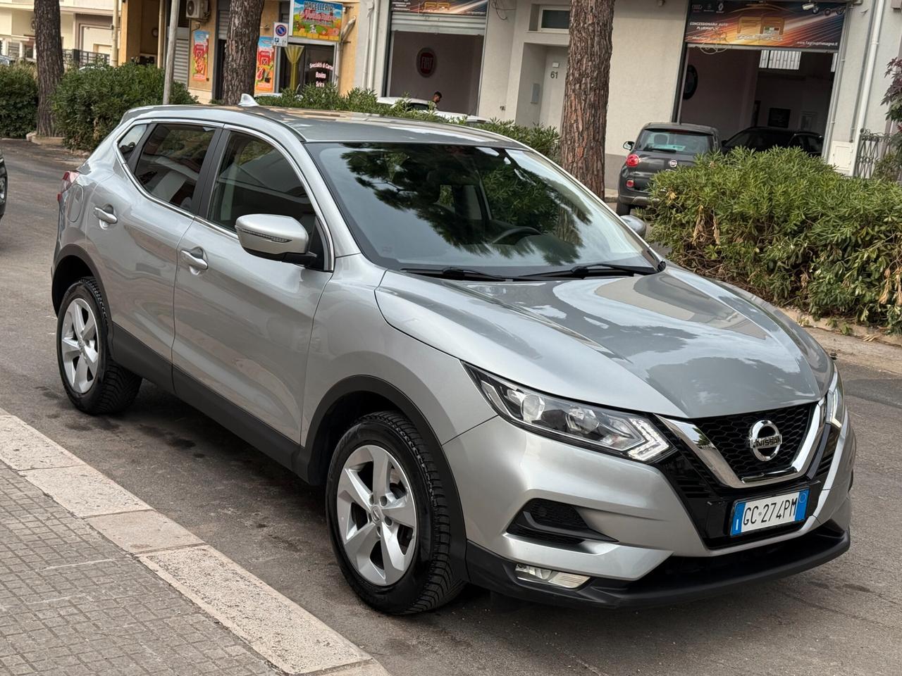 Nissan Qashqai 1.5 dCi DCT NAVI CAMERA LED - 2020