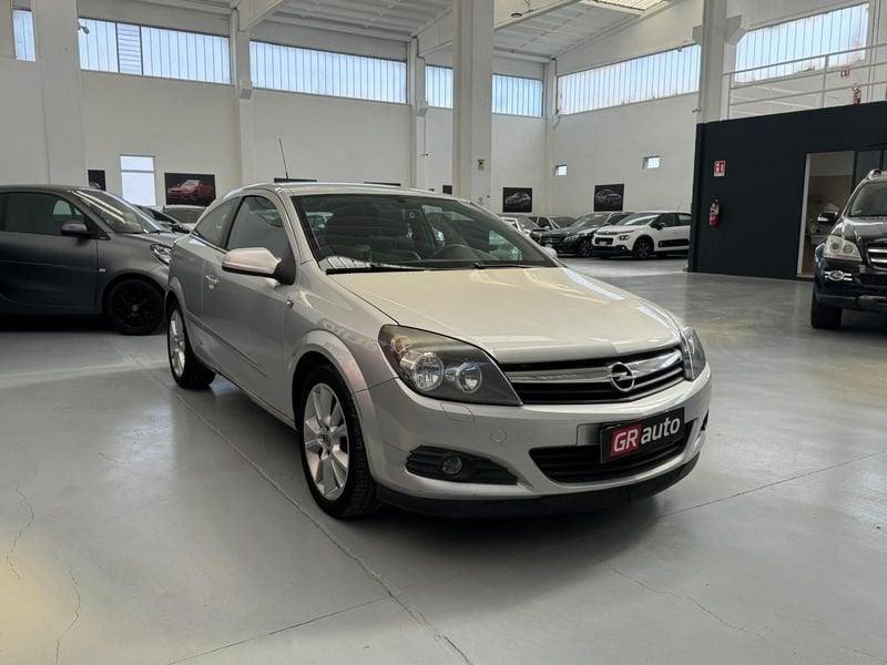 Opel Astra Astra GTC 1.9 cdti Cosmo 6m