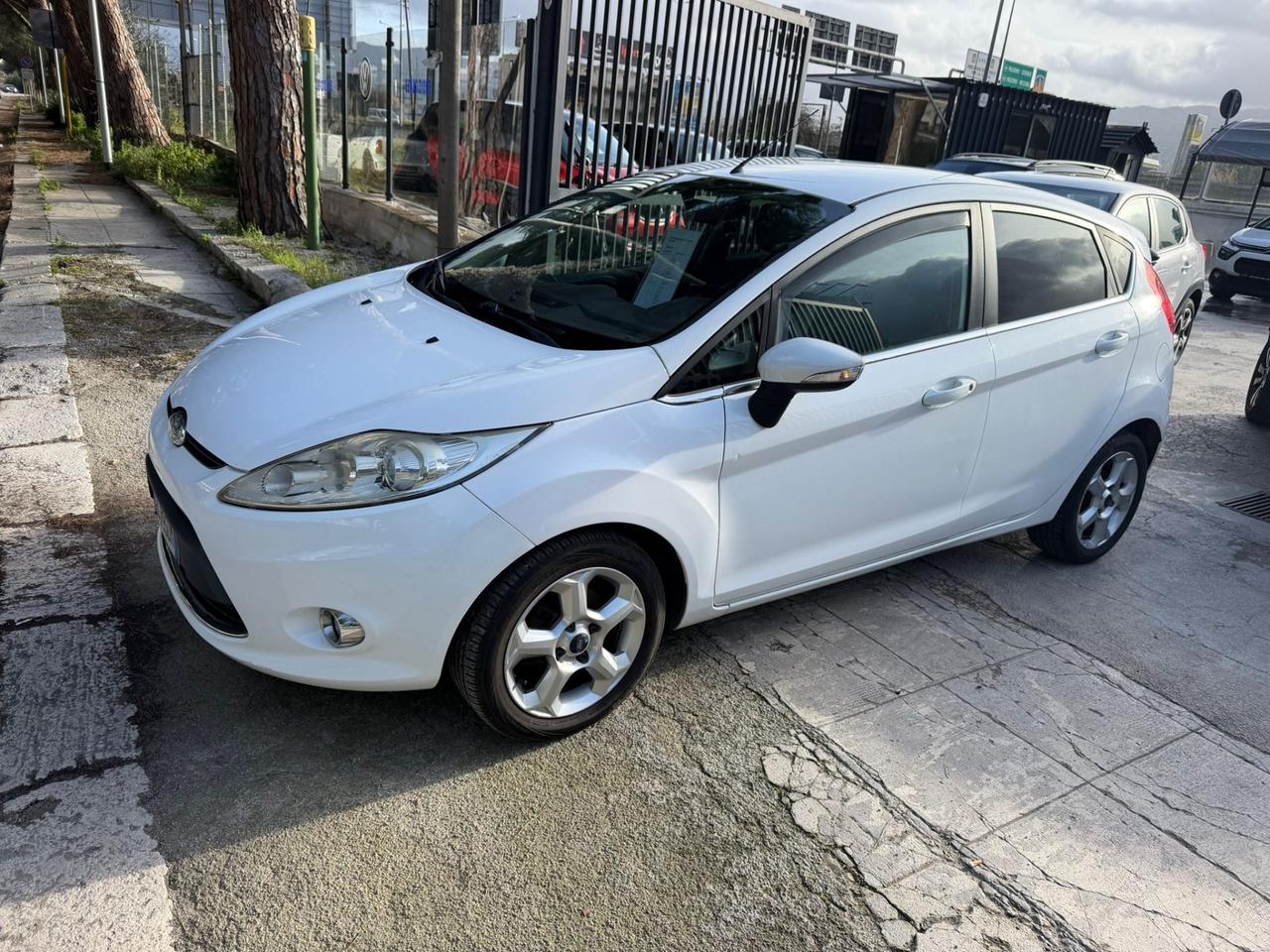 Ford Fiesta Fiesta+ 1.4 5 porte Bz.- GPL