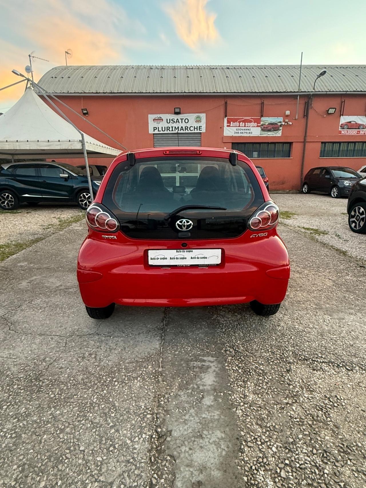 Toyota Aygo 1.0 12V VVT-i 5 porte Active Connect