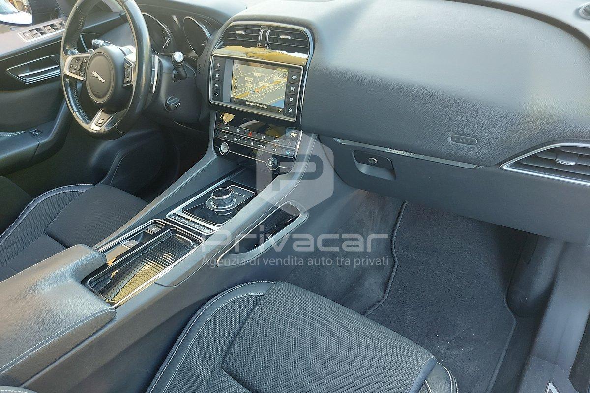 JAGUAR F-Pace 2.0 D 180 CV AWD aut. R-Sport