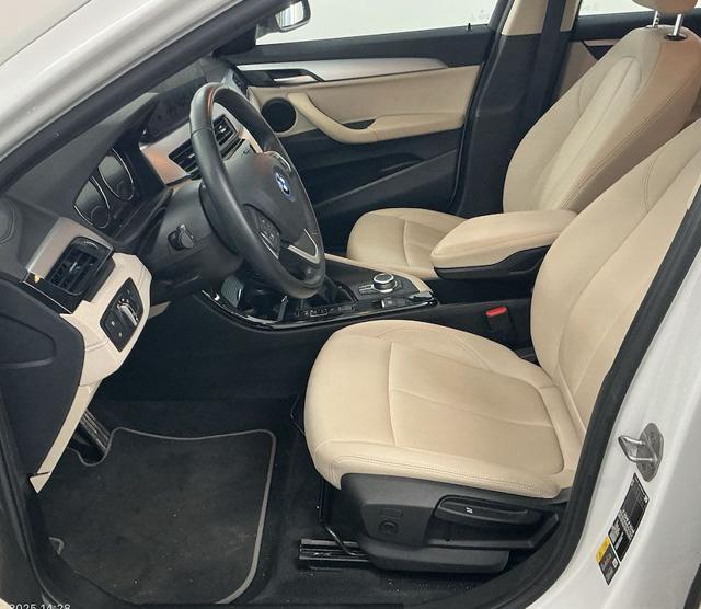 BMW X2 xDrive25e Business-X