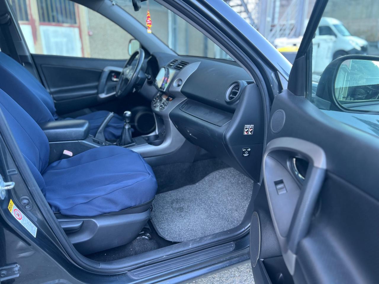 Toyota RAV 4 RAV4 2.2 D-4D 136 CV Sol 4x4 super accessoriata