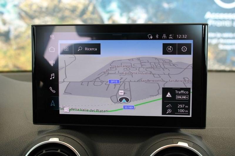 Audi Q2 30 TDI Business