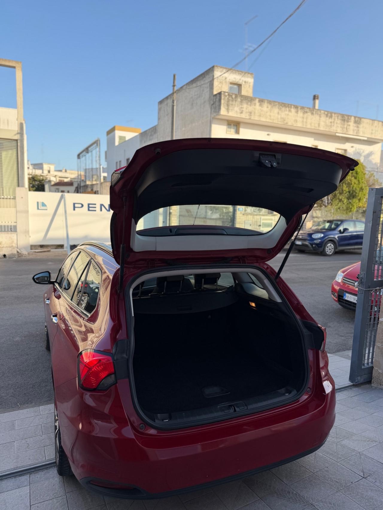 Fiat Tipo 1.6 Mjt 120 cv SW Lounge-2017