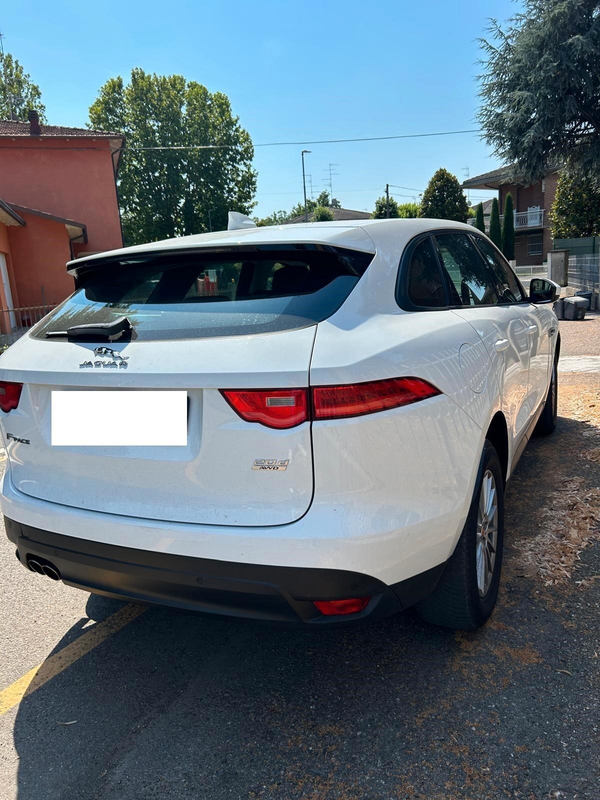 Jaguar F-Pace 2.0 D 180 CV AWD aut. Portfolio