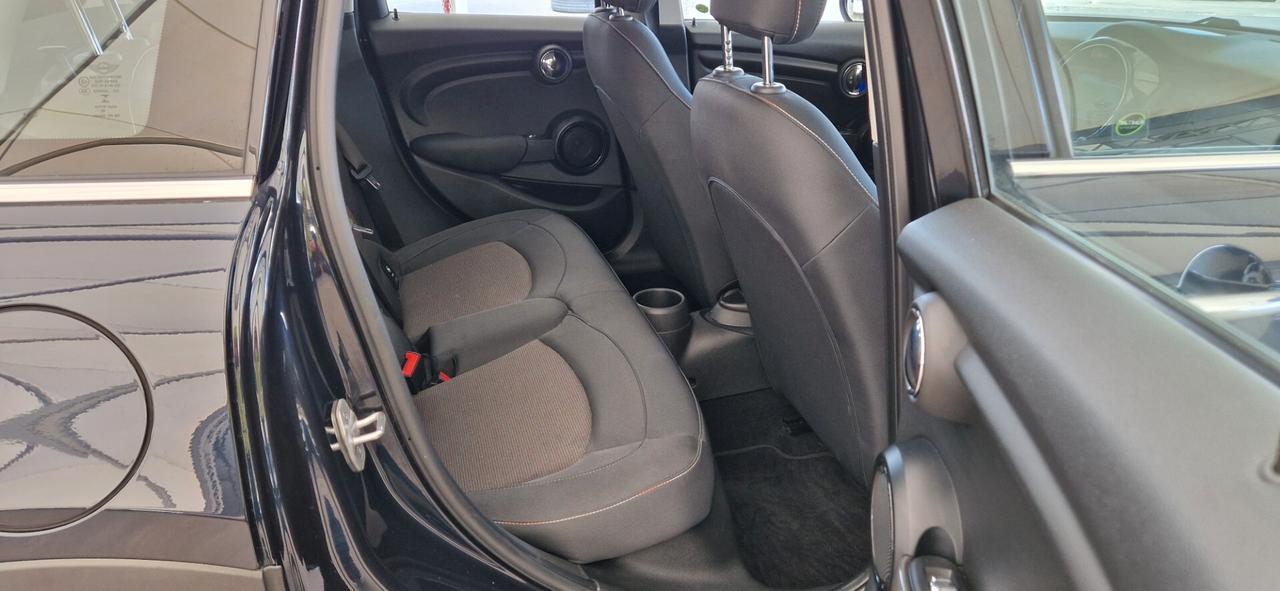 Mini 1.5 Cooper 5 porte ** Navi - Full Led **