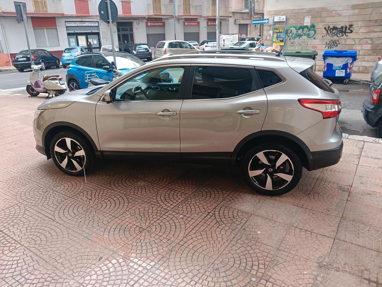 NISSAN QASHQAI 1.5 Dci-UNIPRO-TETTO&NAVY-Euro10490
