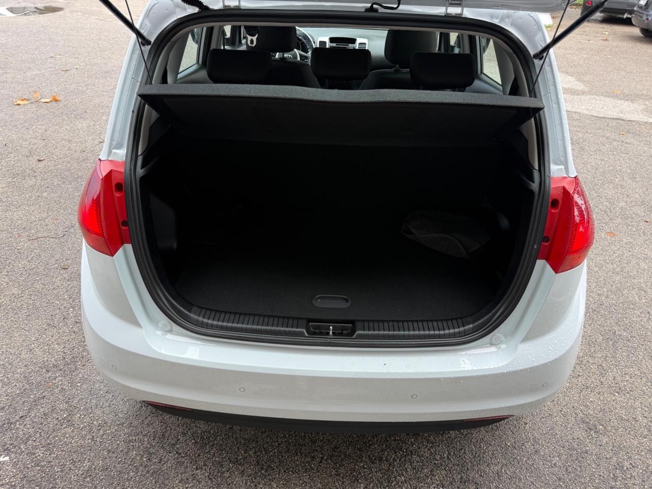 Kia Venga - 1.4 Benzina - OK Neopatentati