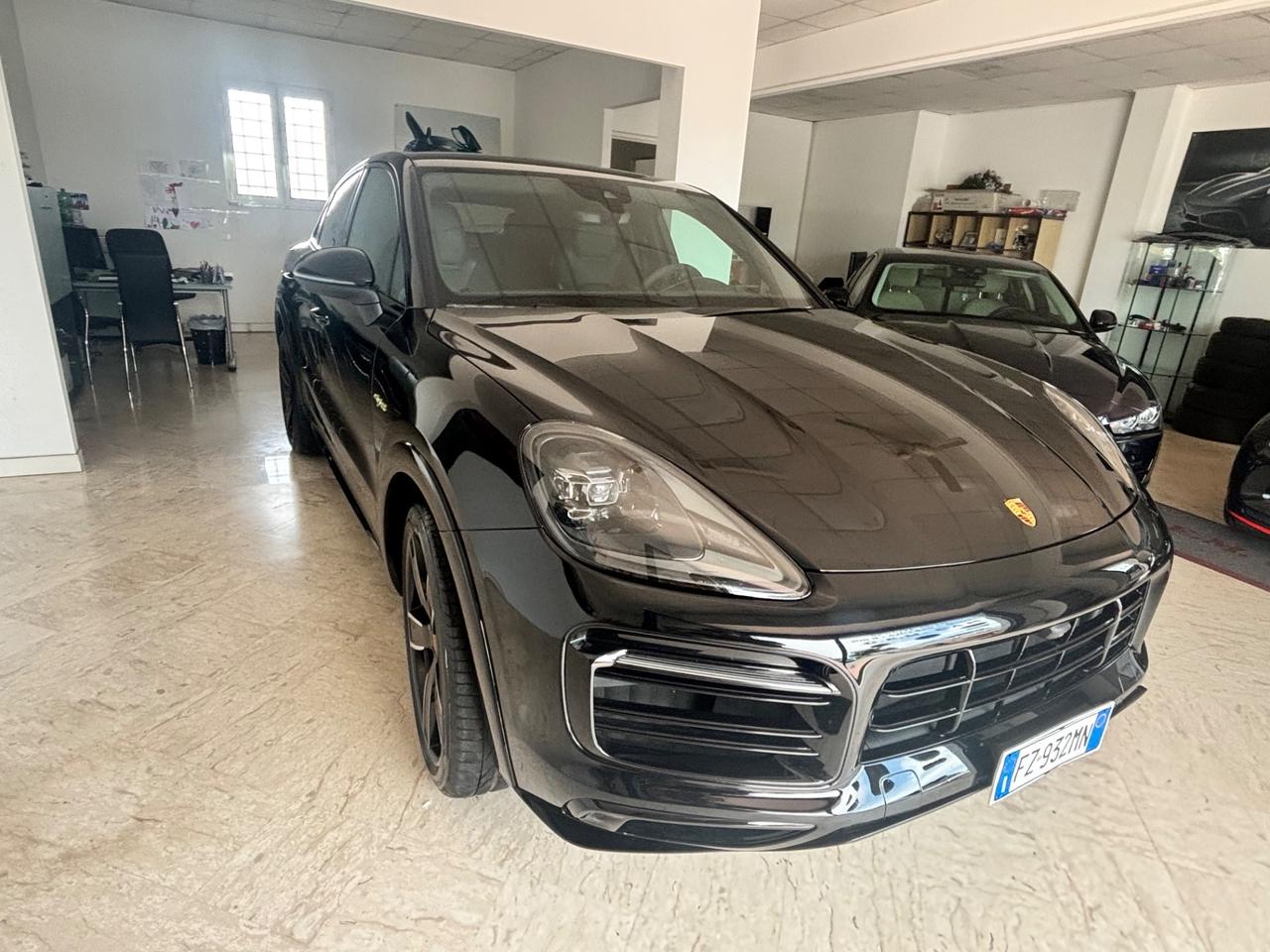 Porsche Cayenne Coupé 3.0 V6 E-Hybrid